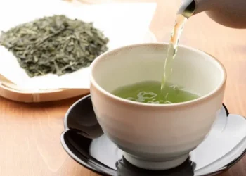 Chá anti-inflamatório ajuda na perda de peso e a prevenir a diabetes