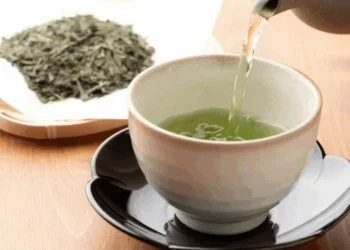 Chá anti-inflamatório ajuda na perda de peso e previne a diabetes