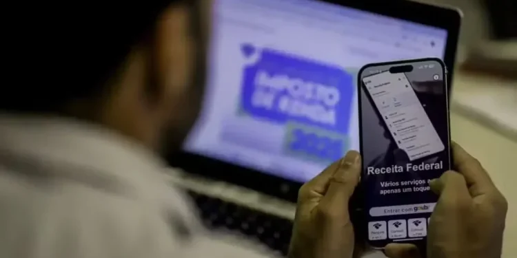 Imposto de Renda — Foto: Joédson Alves/Agência Brasil