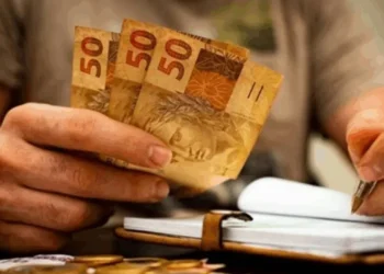 Nova isenção do IR: contribuinte pode ganhar mais de R$ 4 mil por ano