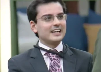 Dudu Camargo pode ser intimado dentro de A Fazenda 17. Entenda