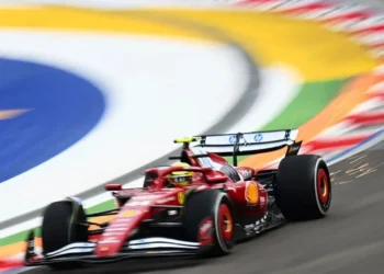 Fórmula 1: Alonso lidera 1° treino livre em Singapura; Bortoleto é 17°