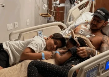 Metanol: Hungria fala pela 1ª vez após internação