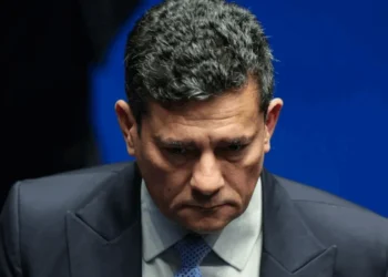 Cármen e Moraes votam para manter Moro réu por calúnia contra Gilmar