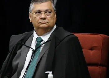 Planalto avalia que Dino pode questionar obrigatoriedade de emendas