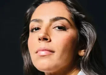 Filha de Regina Casé brilha no cinema com bênção de Fernanda Montenegro