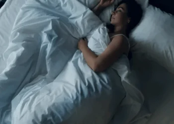 Dormir bem reduz risco de doenças cardiovasculares e metabólicas