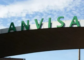 Anvisa suspende lote de glicose e medicamentos radiofármacos