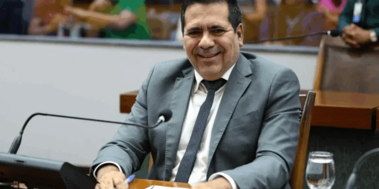 Agora é lei: proposta de Marcus Marcelo cria banco de dados sobre pessoas com autismo no Tocantins