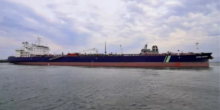 Alguns traders já começaram a nomear navios para trazer etanol americano para o mercado brasileiro — Foto: Claudio Neves/Portos do Paraná