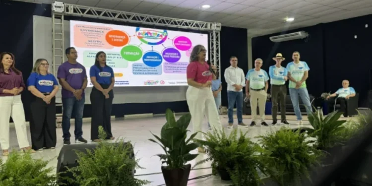 O programa Alfabetiza Mais Tocantins tem o objetivo de garantir o direito à alfabetização na idade certa, fortalecendo o trabalho pedagógico das redes municipais - Foto: Mauro Henrique/Governo do Tocantins