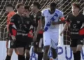 Jogador vítima de racismo leva pena maior que agressor. Entenda