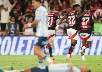 Flamengo mantém tabu de quase 33 anos contra o Racing; entenda
