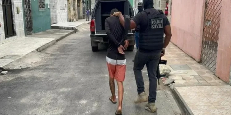 Operação policial desmonta quadrilha de golpes bancários em 10 estados
