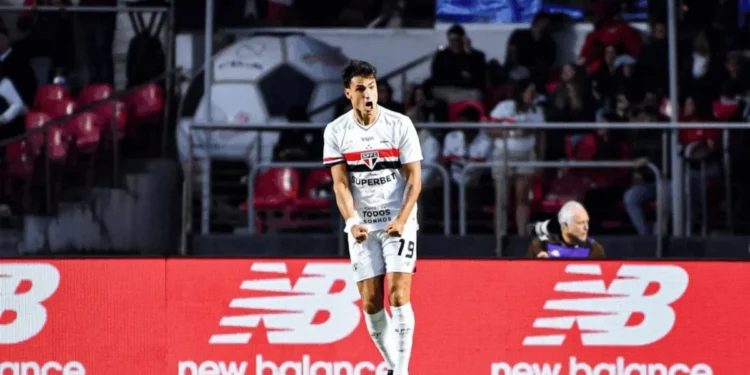 São Paulo perde todos os centroavantes por lesão no fim da temporada