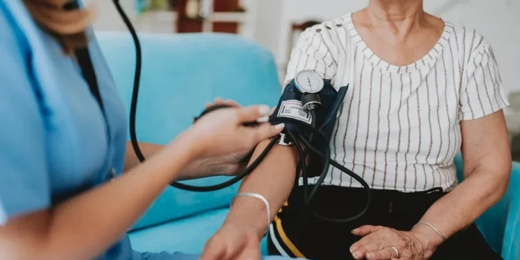 Hipertensão: médico ensina 5 segredos para prevenir a pressão alta