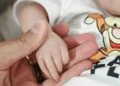A reação da médica que se negou a atender bebê reborn “gripado”