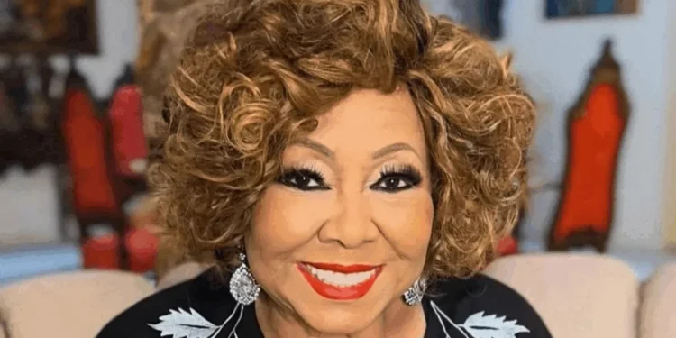 Alcione reage após ser confundida com cantora que morreu