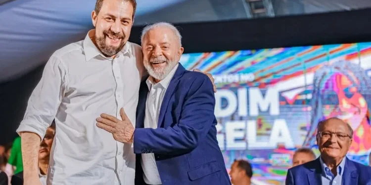 Boulos toma posse nesta quarta com missão de “colocar governo na rua”