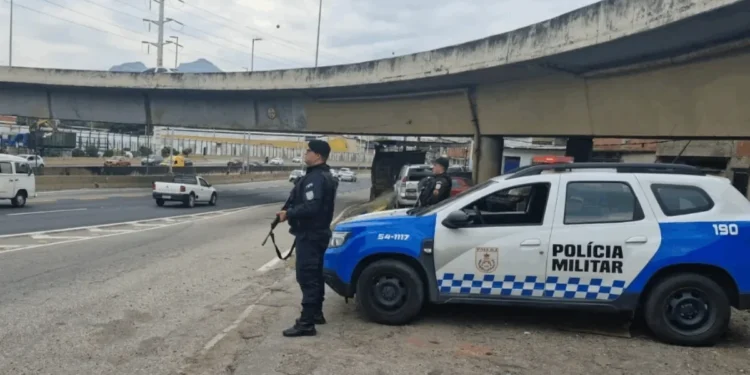 Rio aumenta efetivo de policiamento após megaoperação com 132 mortos