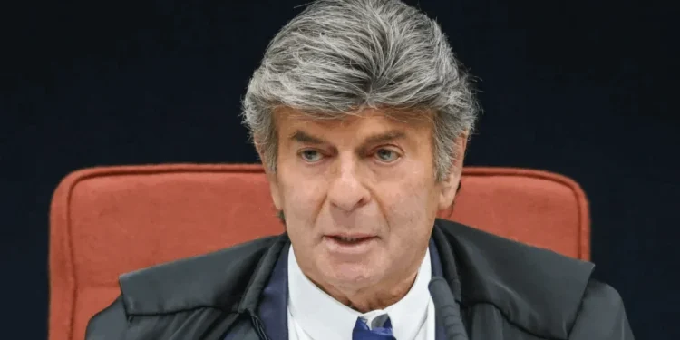 A pedido de Fux, julgamento sobre nepotismo em cargo político é adiado