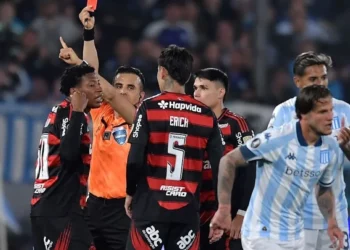 Plata é expulso na semifinal da Libertadores e web se revolta; confira