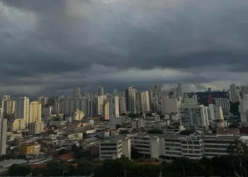 Fim de semana tem alerta de tempestade em SC, PR e RS. Veja