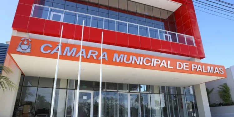 Empresa que locou 25 camionetes para CMP tem capital inferior ao valor dos veículos