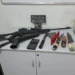 O homem foi detido em cumprimento ao mandado de prisão e também foi autuado pelo crime de posse irregular de arma de fogo. - Foto: Ascom 7°BPM