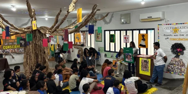 Baobá da Escola Estadual Vila Guaracy, árvore que na cultura africana representa força, resistência, sabedoria e ancestralidade - Foto: Seduc/Governo do Tocantins