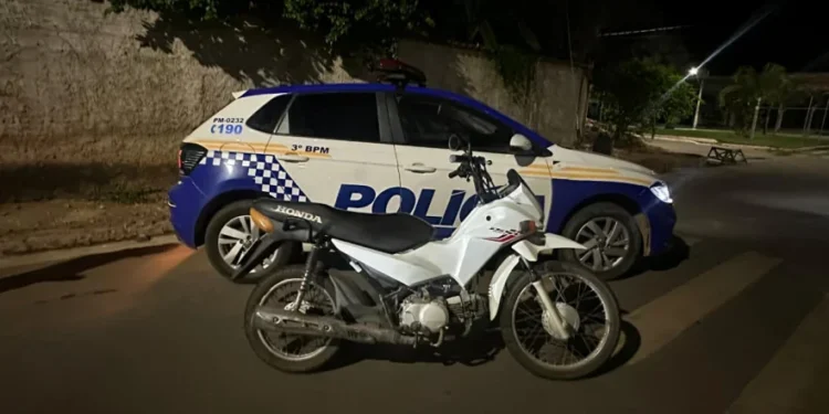 Motocicleta recuperada. - Foto: Ascom 3º BPM