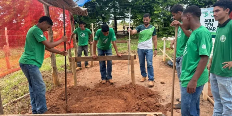 O curso foi desenvolvido na Unidade Escolar e contou com a participação de 13 cursistas - Foto: Seduc/Governo do Tocantins