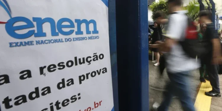 Descrição: 1º dia de provas do Enem 2025 ocorre neste domingo, 9  Crédito: Paulo Pinto/Arquivo Agência Brasil