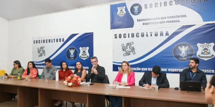 Durante audiência, Prefeitura de Palmas reforça compromisso com ressocialização de jovens da Capital