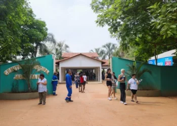 Cemitério Jardim da Paz recebeu grande público para este Dia de Finados