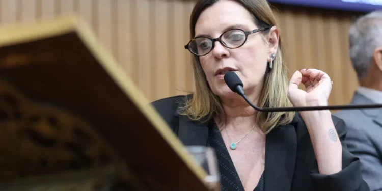 Deputada Clauda Lelis - Foto: Aline Batista