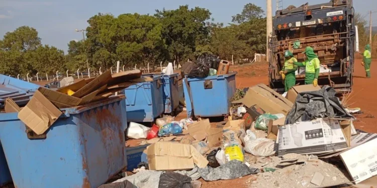 Descarte inadequado às margens de rodovias na Capital prejudicam trabalho das equipes de coleta – Foto Divulgação
