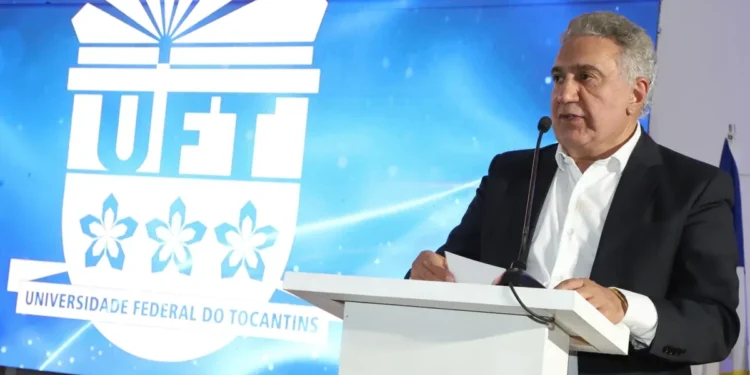 Governador Laurez Moreira participa de posse UFT - foto Marcio Vieira