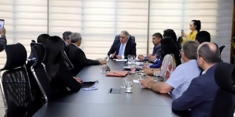 Governo do Tocantins discute criação do Centro de Etnocultura e Turismo da Ilha do Bananal