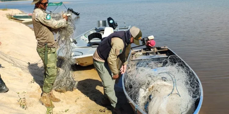 Equipes de fiscalização realizaram ações para combater a pesca ilegal durante a piracema - Foto: Naturatins/Governo do Tocantins