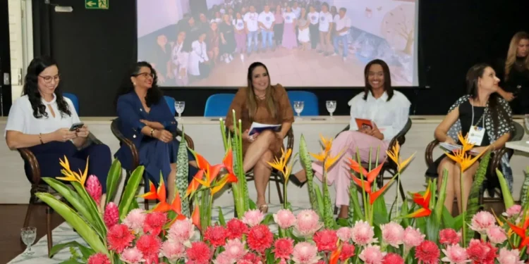 O encontro reuniu gestoras municipais, profissionais da rede de atendimento, pesquisadoras, representantes institucionais e lideranças femininas de todas as regiões do Estado - Aldemir Ribeiro/Governo do Tocantins