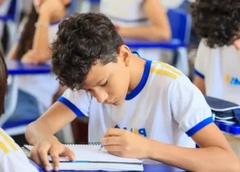 Rematrícula é obrigatória para garantir a permanência do estudante na mesma unidade escolar em 2026 – Foto Júnior Suzuki