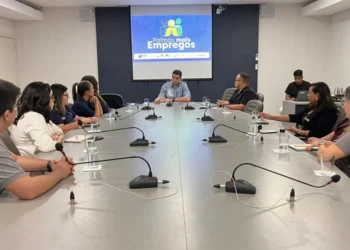 Secretaria de Desenvolvimento Econômico reuniu técnicos da Prefeitura e gestores de Recursos Humanos da Capital para alinhar parceria no evento – Foto Tainara Saraiva.