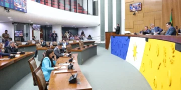 Deputados estaduais aprovam LDO 2026 com 136 emendas