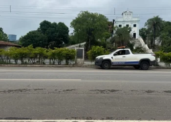 AEM realiza verificação técnica de radares em rodovias de Goiás, garantindo a precisão das medições de velocidade e a segurança no trânsito.