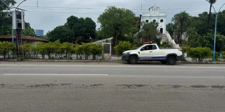 AEM realiza verificação técnica de radares em rodovias de Goiás, garantindo a precisão das medições de velocidade e a segurança no trânsito.