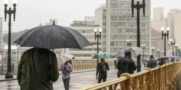 Tempestades devem atingir diversas regiões nesta 2ª; veja a previsão