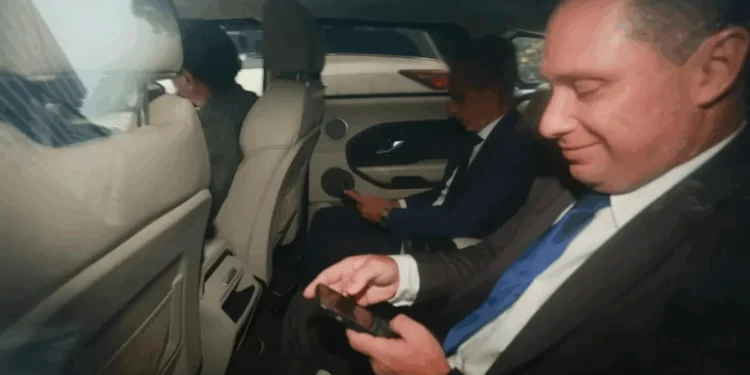 Mauro Cid deixa audiência no STF sem tornozeleira eletrônica