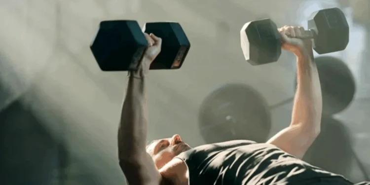 Como a creatina ajuda a otimizar os treinos sem efeitos colaterais