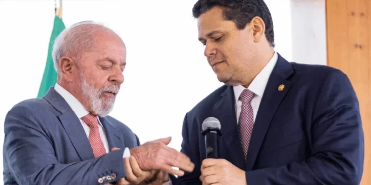 Lula vai sancionar isenção do IR a partir da próxima terça (11/11).